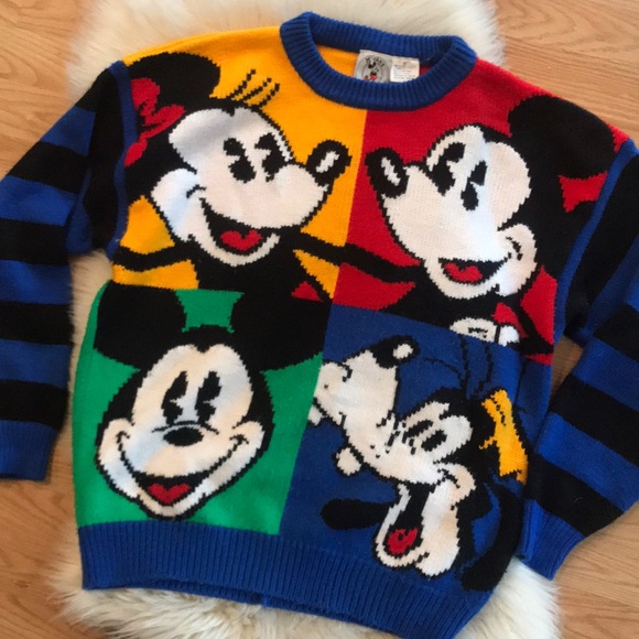 Vintage Sweaters - RARE Vintage Mickey Mouse Minnie goofy 90s sweater